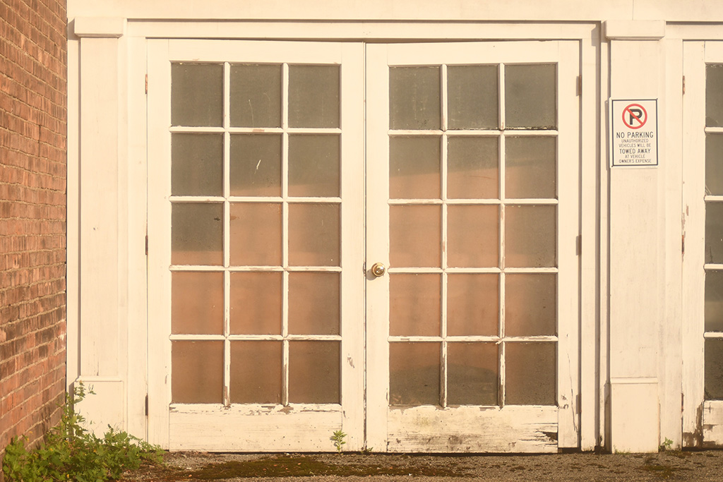 5 Signs Your Space Needs a Fresh Coat Before Spring 5 Signs Your Space Needs a Fresh Coat Before Spring