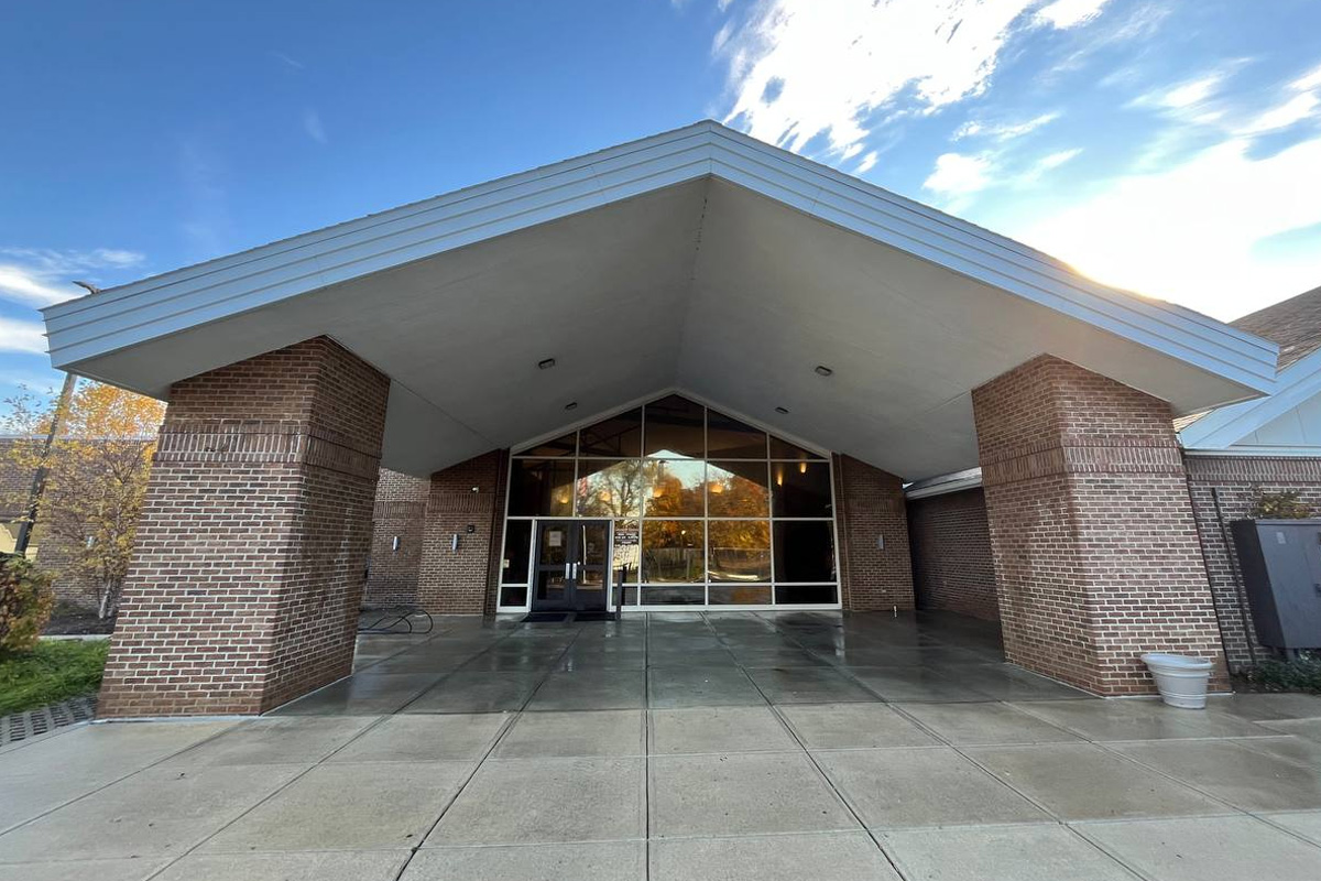 Mooresville Public Library - Exterior Cleaning