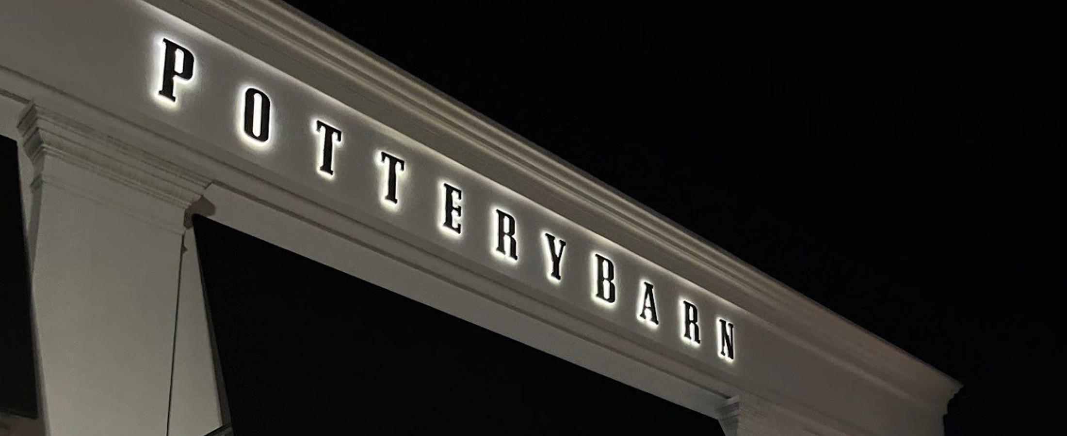 Pottery Barn Storefront - Exterior Painting