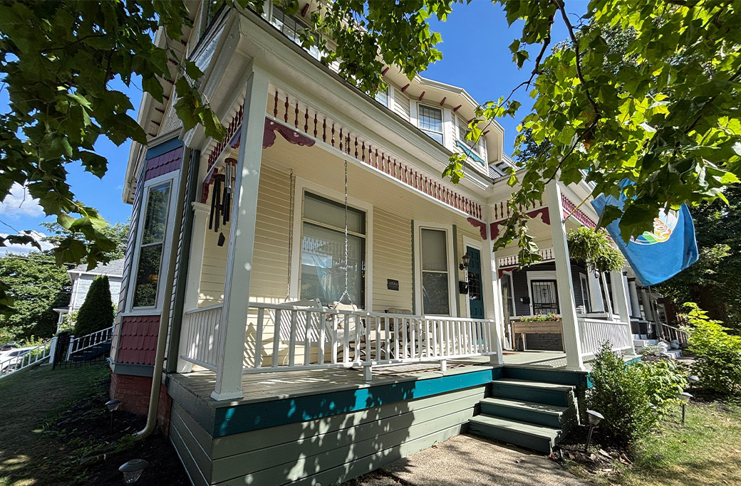 Why Spring Is the Best Time to Repaint Your Home Exterior