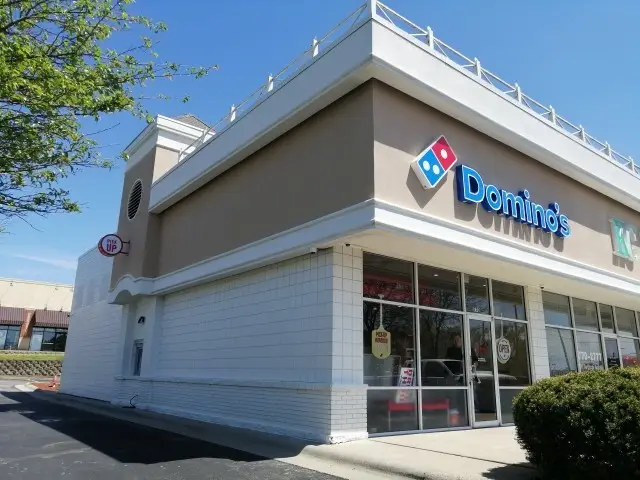 Domino's Pizza restaurant exterior